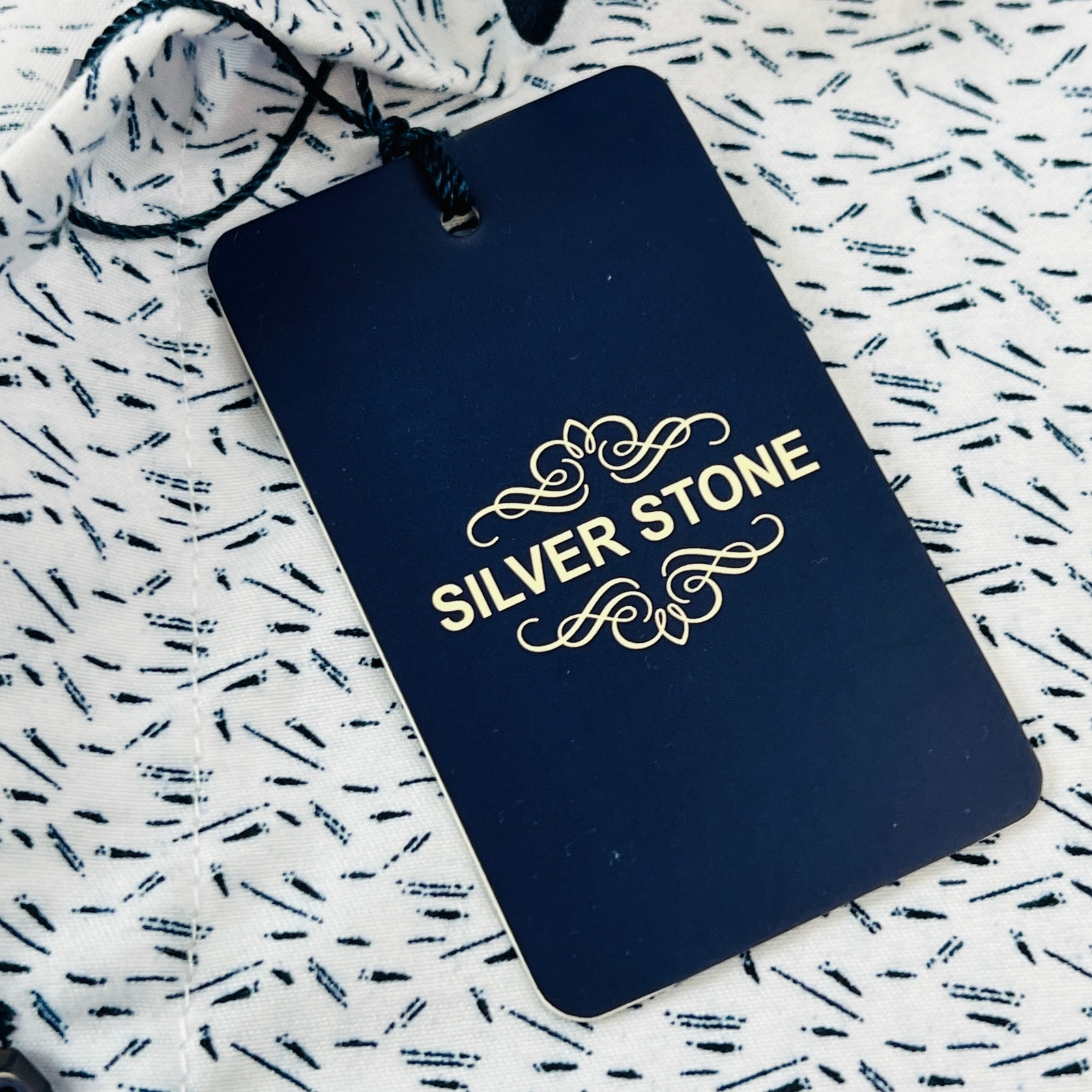 New Silverstone Modern Fit Short Sleev Shirt Xl — image 2 of 8